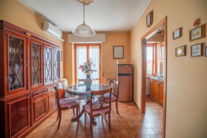 Appartamento con 5 locali in vendita in Via Umberto Guarducci, Perugia