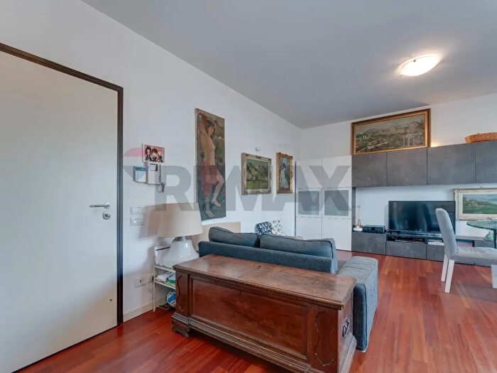 Appartamento trilocale in vendita in Via C Battisti, Seriate