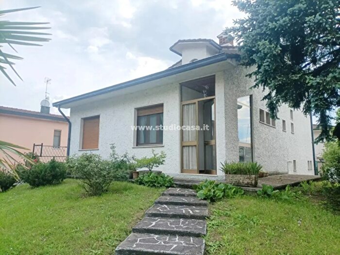 Casa trilocale in vendita in Via Dominoni, Pieranica