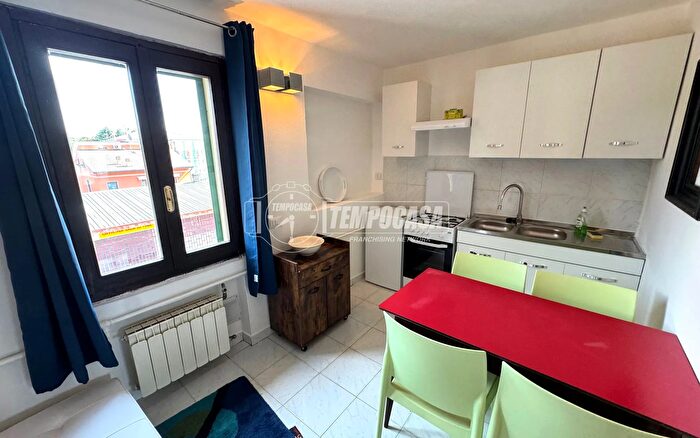 Appartamento monolocale in vendita in Via Varesina, Montano Lucino