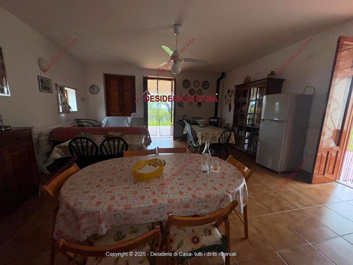 Casa quadrilocale in vendita in Trabia