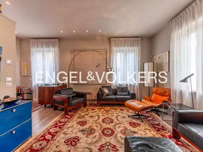 Casa con 6 locali in vendita in Via Luigi Bonomi, Verona