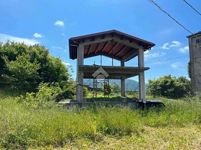 Casa monolocale in vendita in Contrada Colle Perino, Subiaco