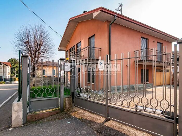 Casa con 6 locali in vendita in Via Mameli a, Appiano Gentile