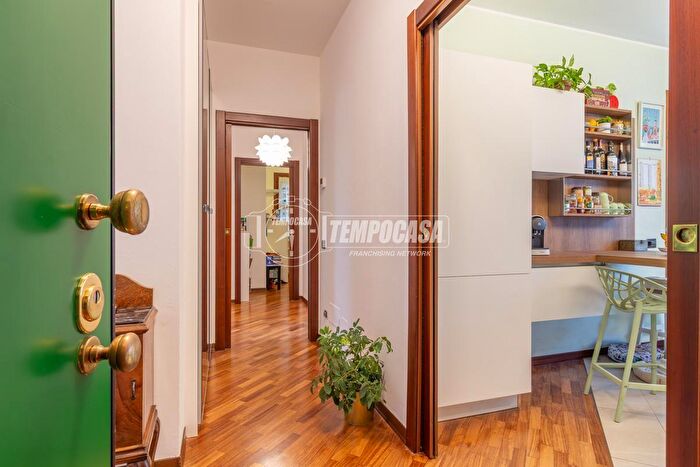 Appartamento quadrilocale in vendita in Via Molino Sesto Giovane, Villasanta