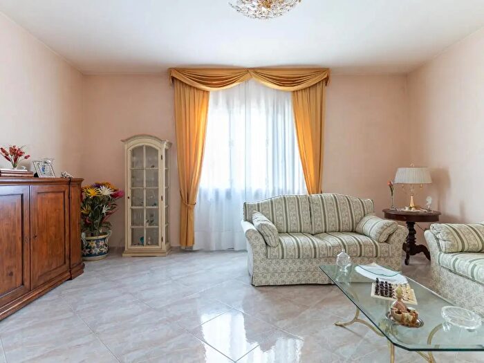 Casa con 8 locali in vendita in El Bosco, Santa Croce Sull'Arno