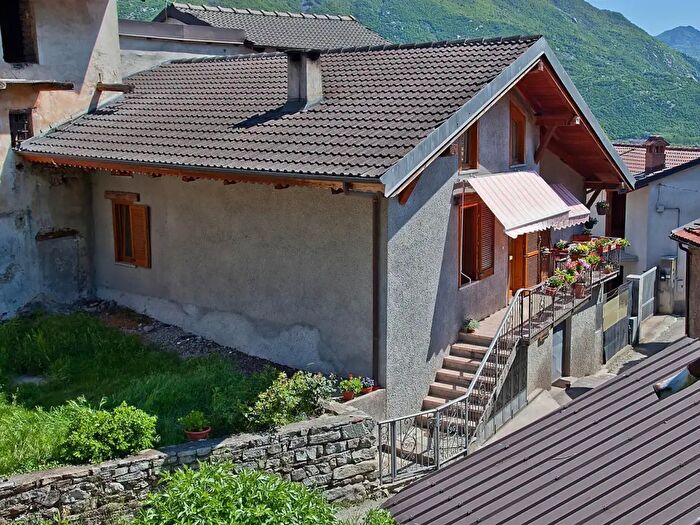 Casa in vendita in Via Conte Carroccio, Villar Focchiardo