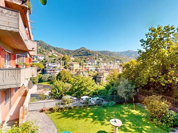 Appartamento trilocale in vendita in Rapallo