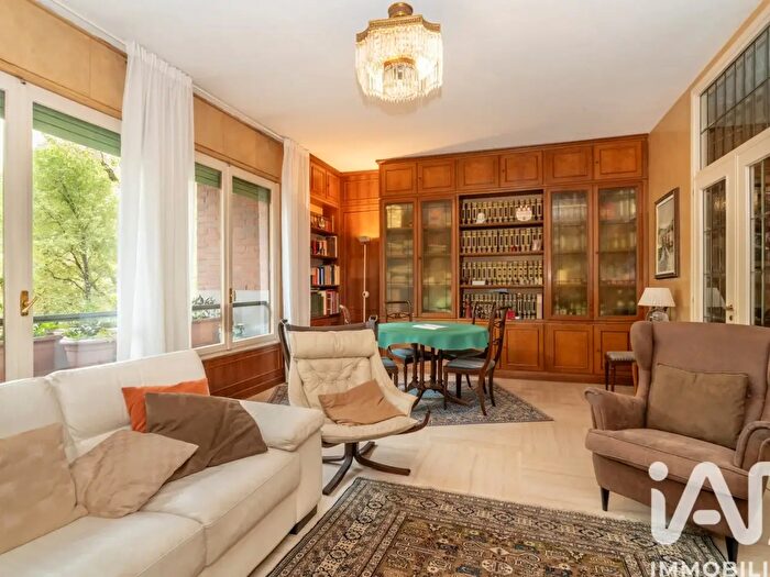 Appartamento con 10 locali in vendita in Via Trana, Torino