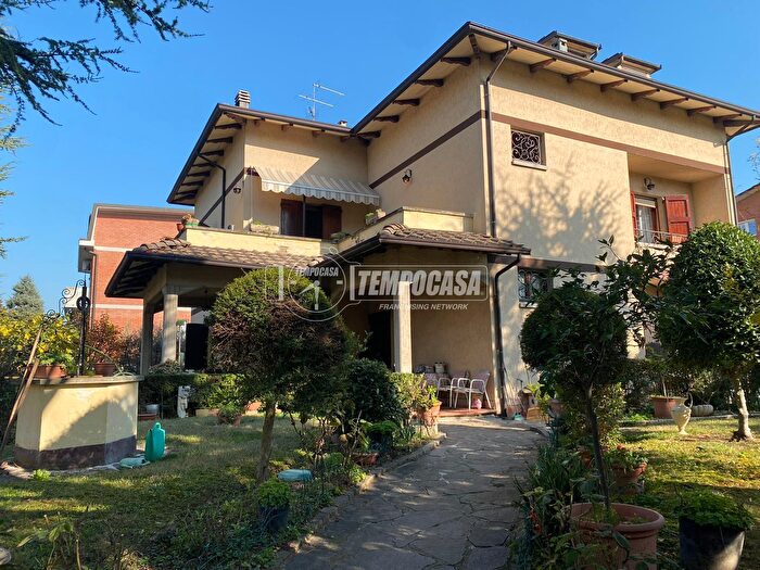 Appartamento quadrilocale in vendita in Piazza Luglio Colombaro, Formigine