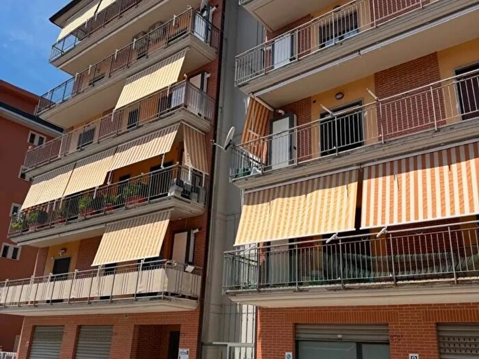 Appartamento trilocale in vendita in Via Ligabue, Battipaglia