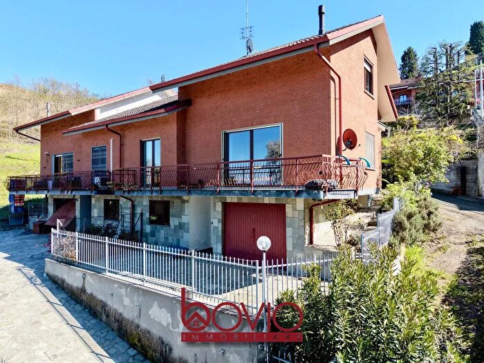 Casa con 8 locali in vendita in Strada del Vesio N°, Castiglione Torinese