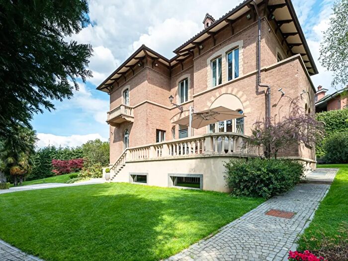 Casa con 12 locali in vendita in Viale Partigiani d'Italia, Rivoli