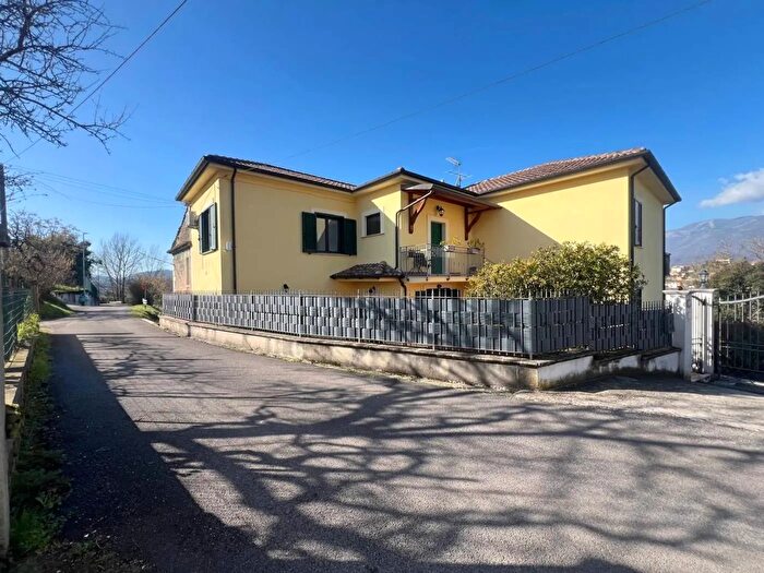 Casa con 6 locali in vendita in Via Chiatti Arpino Frosinone, Arpino