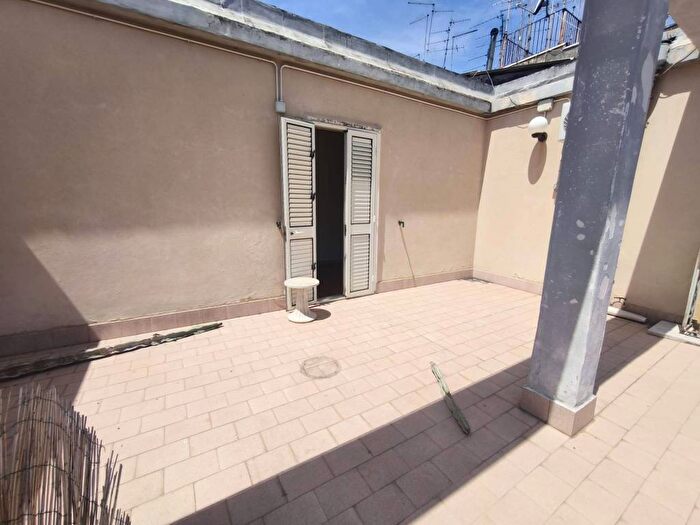 Casa trilocale in affitto in Via Vittorio Emanuele Orlando, Province Veneto, Catania
