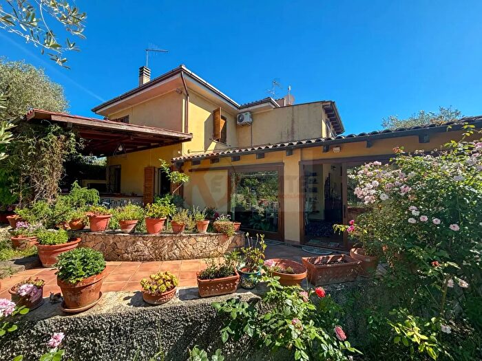 Casa con 6 locali in vendita in Ponte Brandinu M, Sassari