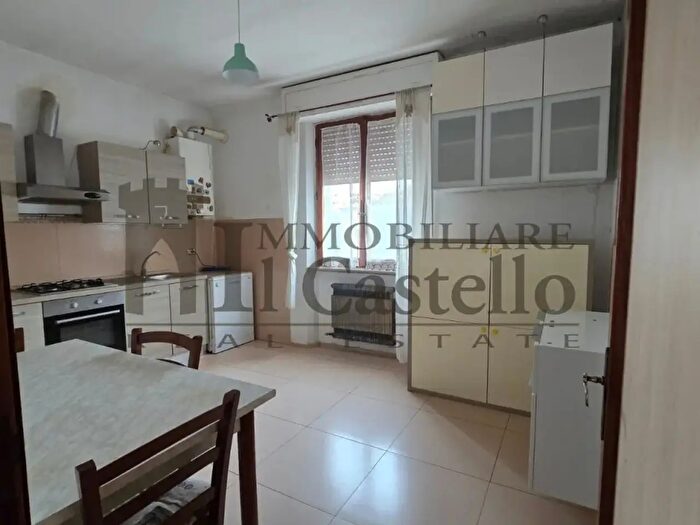 Appartamento trilocale in vendita in Via TC Fioretti, Castiglione Del Lago