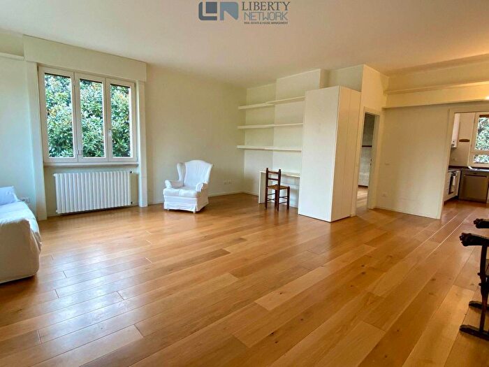 Appartamento bilocale in affitto in Piazza Santa Maria Nascente, QT, Milano