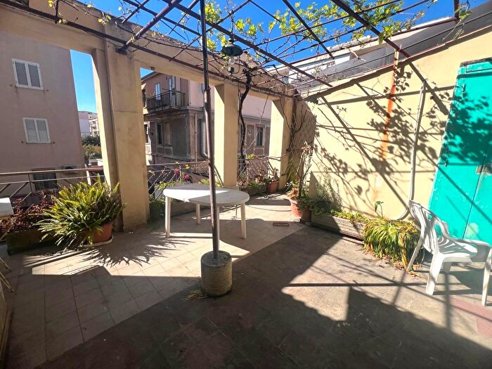 Appartamento con 5 locali in affitto in Catanzaro