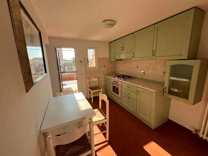 Appartamento trilocale in affitto in Via Fratelli Dandalo, Firenze