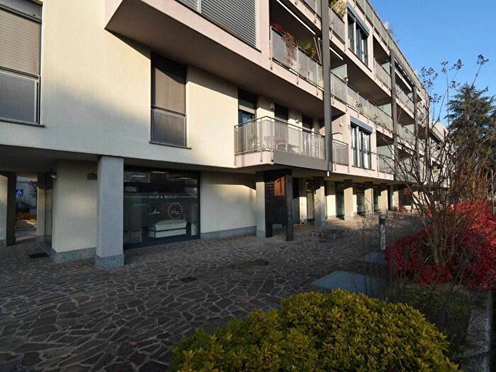 Appartamento bilocale in affitto in Via Ortigara, Semicentro, Vimercate