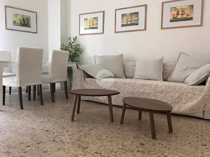 Appartamento trilocale in affitto in Via Dentici, Voghera