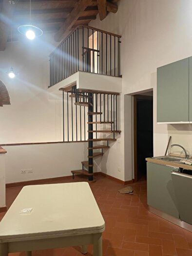 Casa con 6 locali in affitto in San Giuliano Terme