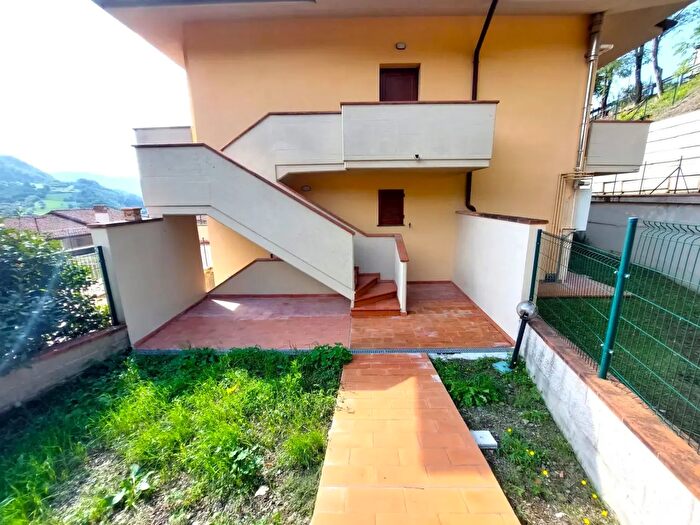 Appartamento quadrilocale in vendita in Via Poggiole, Vernio