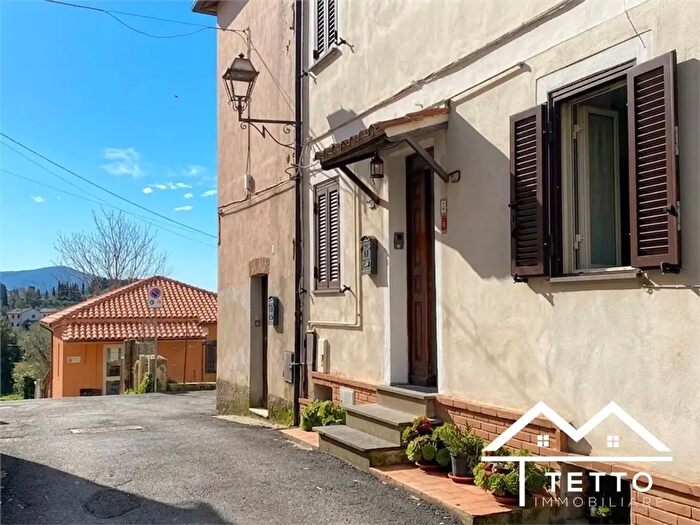 Casa quadrilocale in vendita in Via degli Orti, Forano