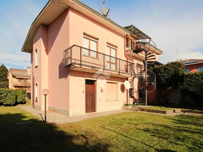 Case in Vendita e in Affitto - 3