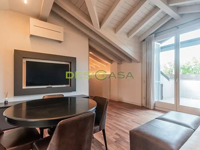 Appartamento trilocale in vendita in Via Umberto I, Seregno