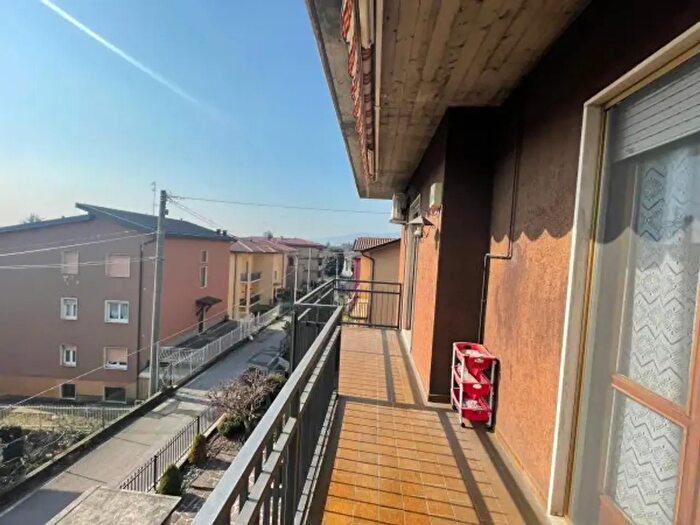 Appartamento trilocale in vendita in Alzano Lombardo