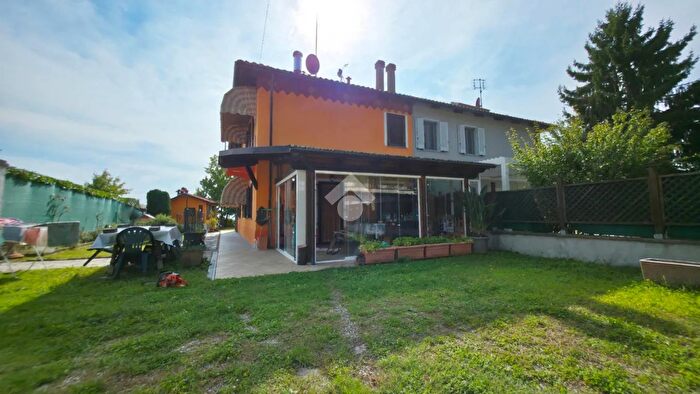 Casa con 6 locali in vendita in Via dei Soliti, San Raffaele Cimena