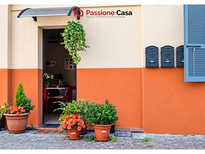 Casa quadrilocale in vendita in Parma