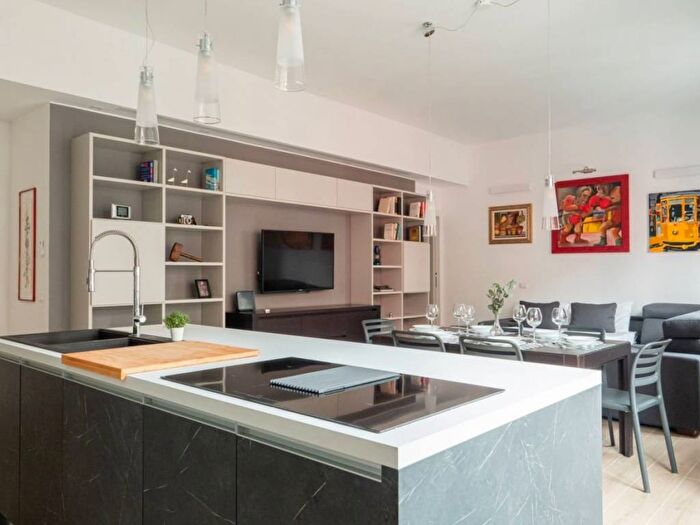 Appartamento trilocale in affitto in Via Emilio Morosini, Cadore, Milano