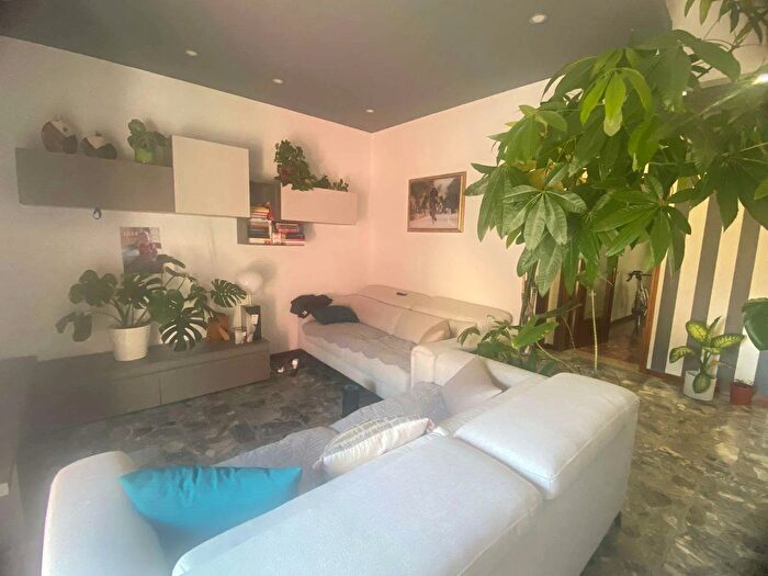 Appartamento quadrilocale in vendita in Viale Malta, Piacenza