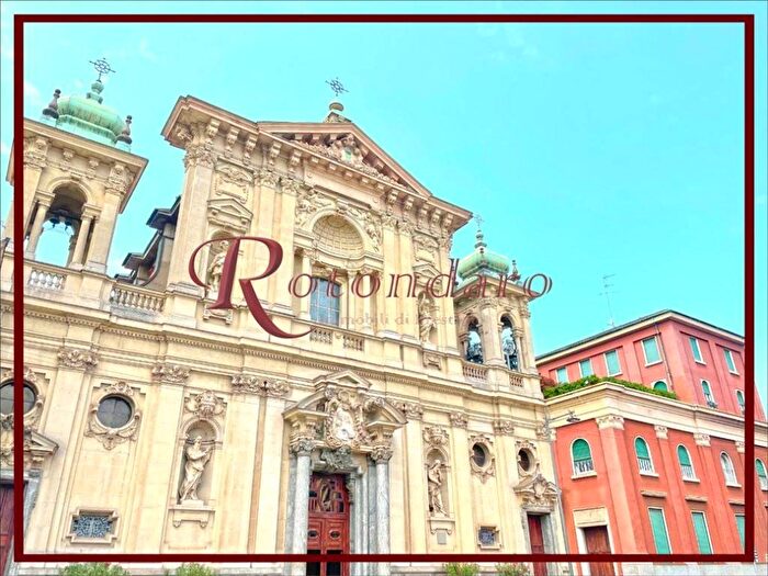 Appartamento bilocale in affitto in Piazza Tommaseo, Cadorna Castello, Milano