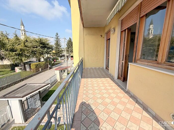 Appartamento con 5 locali in vendita in Via Monte Pasubio, Quinto Vicentino
