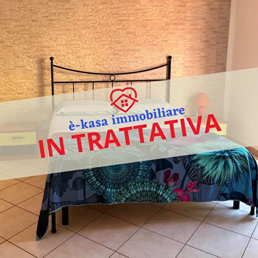 Appartamento con 6 locali in vendita in Via Savuto, Amantea