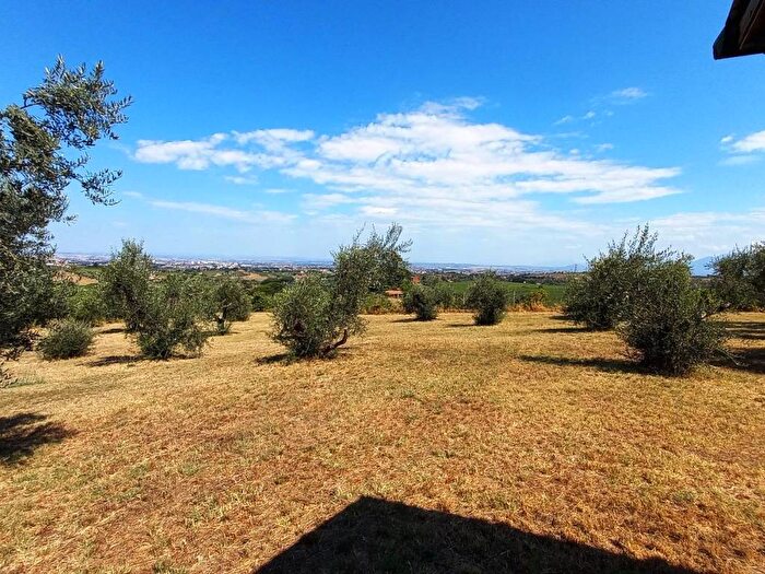 Casa con 6 locali in affitto in Via Colle dello Stinco, Frascati