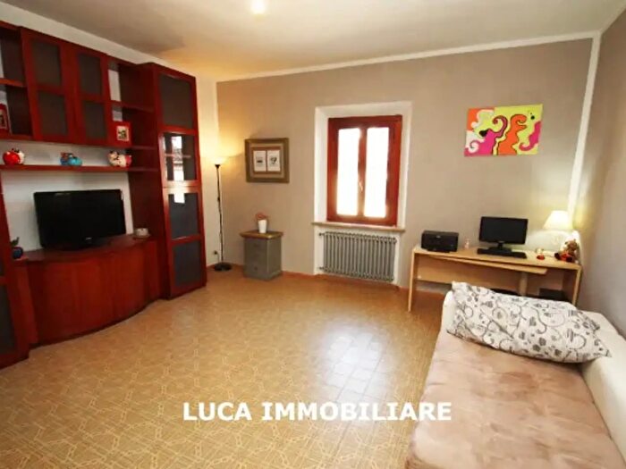 Appartamento quadrilocale in vendita in Via Lucchese, Uzzano