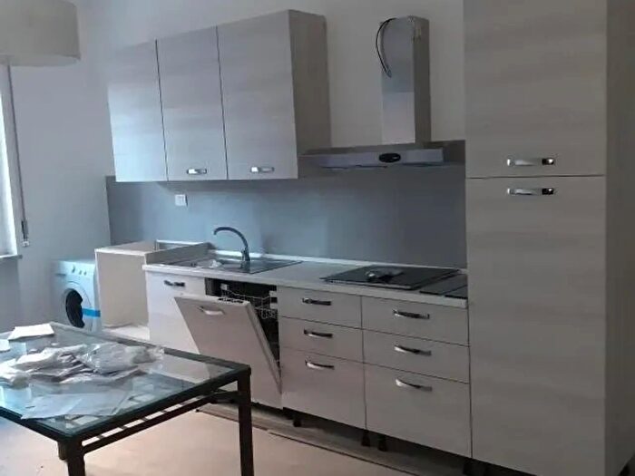 Appartamento quadrilocale in affitto in Via Clusone, Milano