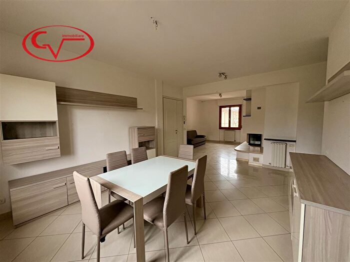 Appartamento quadrilocale in vendita in Via Tevere, Terranuova Bracciolini