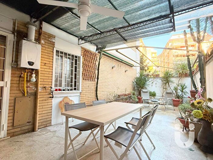 Appartamento trilocale in vendita in Via di Donna Olimpia, Roma