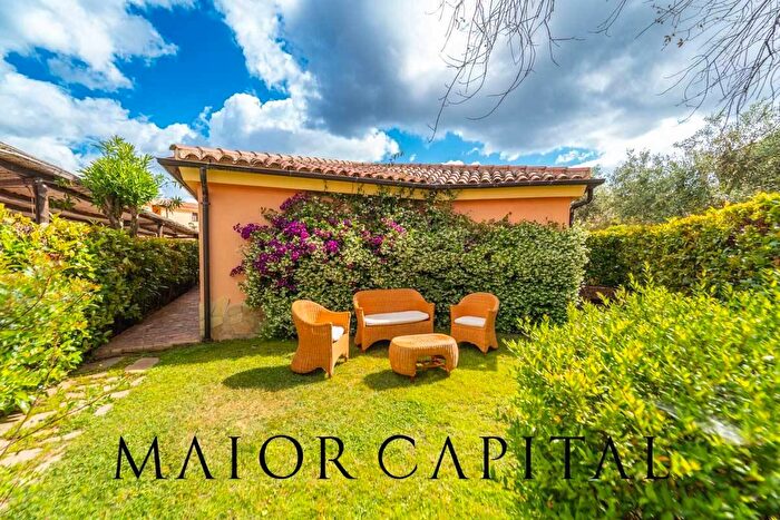 Casa bilocale in vendita in Via SAbba Lughente Snc, Olbia