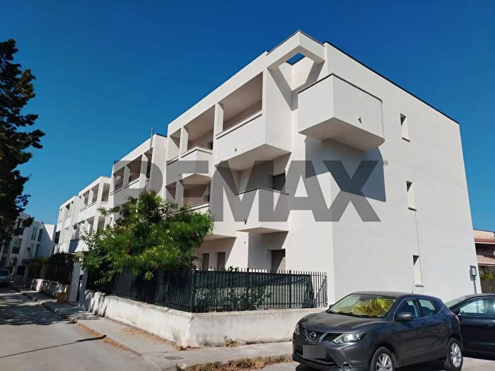 Appartamento con 6 locali in vendita in Piazza Giacomo Saputo Int, Terrasini