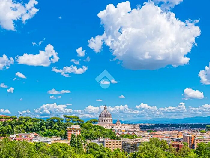 Appartamento monolocale in vendita in Via S Lucio, Roma