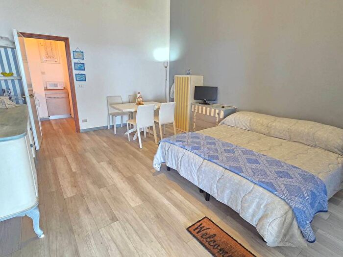 Appartamento monolocale in affitto in Via Aurelia Levante, Ospedaletti
