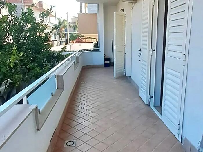 Appartamento trilocale in affitto in Via Consolare Campana, Villaricca