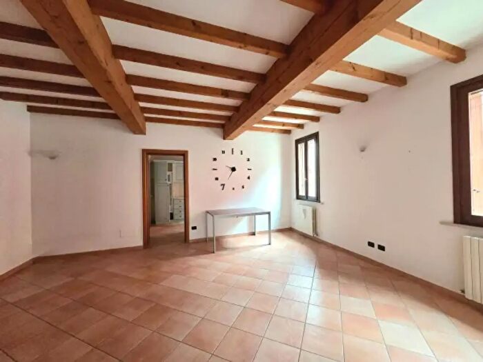 Appartamento trilocale in vendita in Via Avanzi, Luzzara